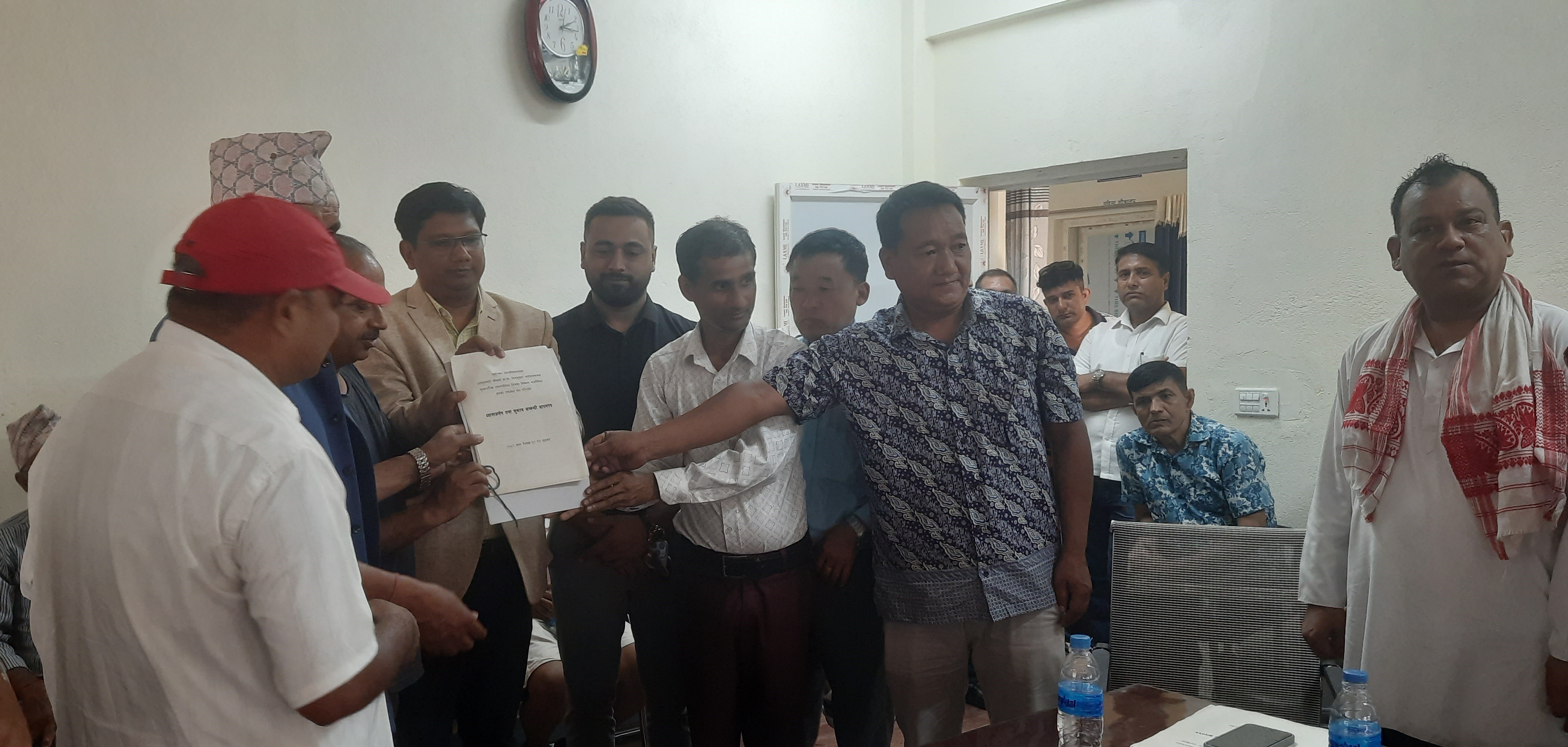 Political Parties in Sundarharaicha Submit Memorandum to Vice-Chancellor